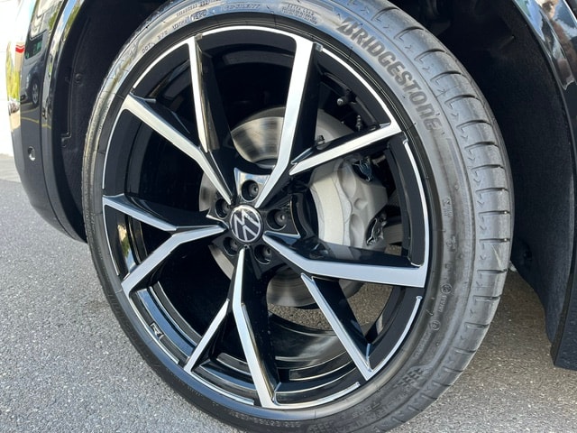 VW Touareg 3.0 TDI R-Line Final Edition Tiptronic-showroom-element-2