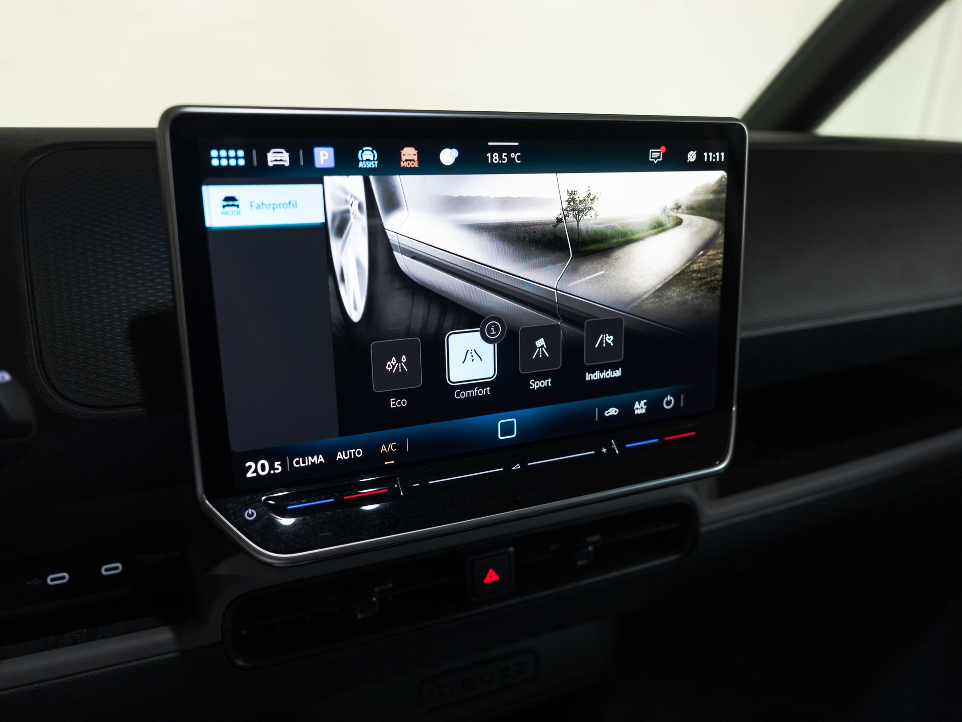 VW ID. Buzz Cargo Pro NEUSTES MODELL 5 Jahre oder 150'000km Werksgarantie-image-50