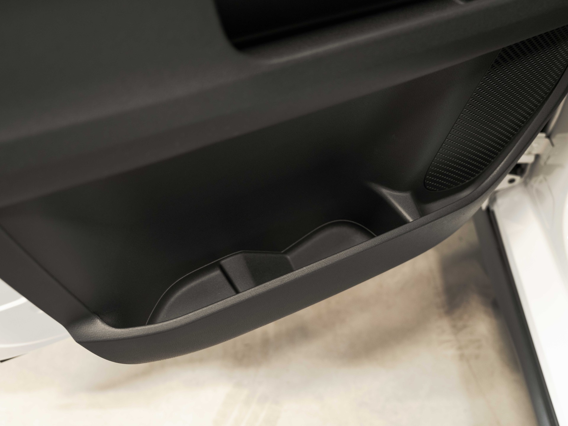 VW ID. Buzz Cargo Pro NEUSTES MODELL 5 Jahre oder 150'000km Werksgarantie-image-30
