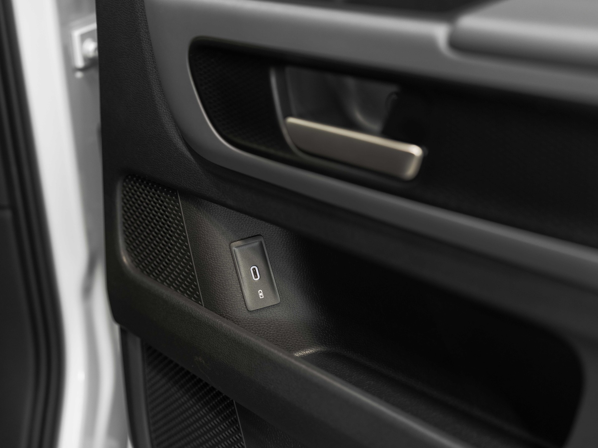VW ID. Buzz Cargo Pro NEUSTES MODELL 5 Jahre oder 150'000km Werksgarantie-image-34