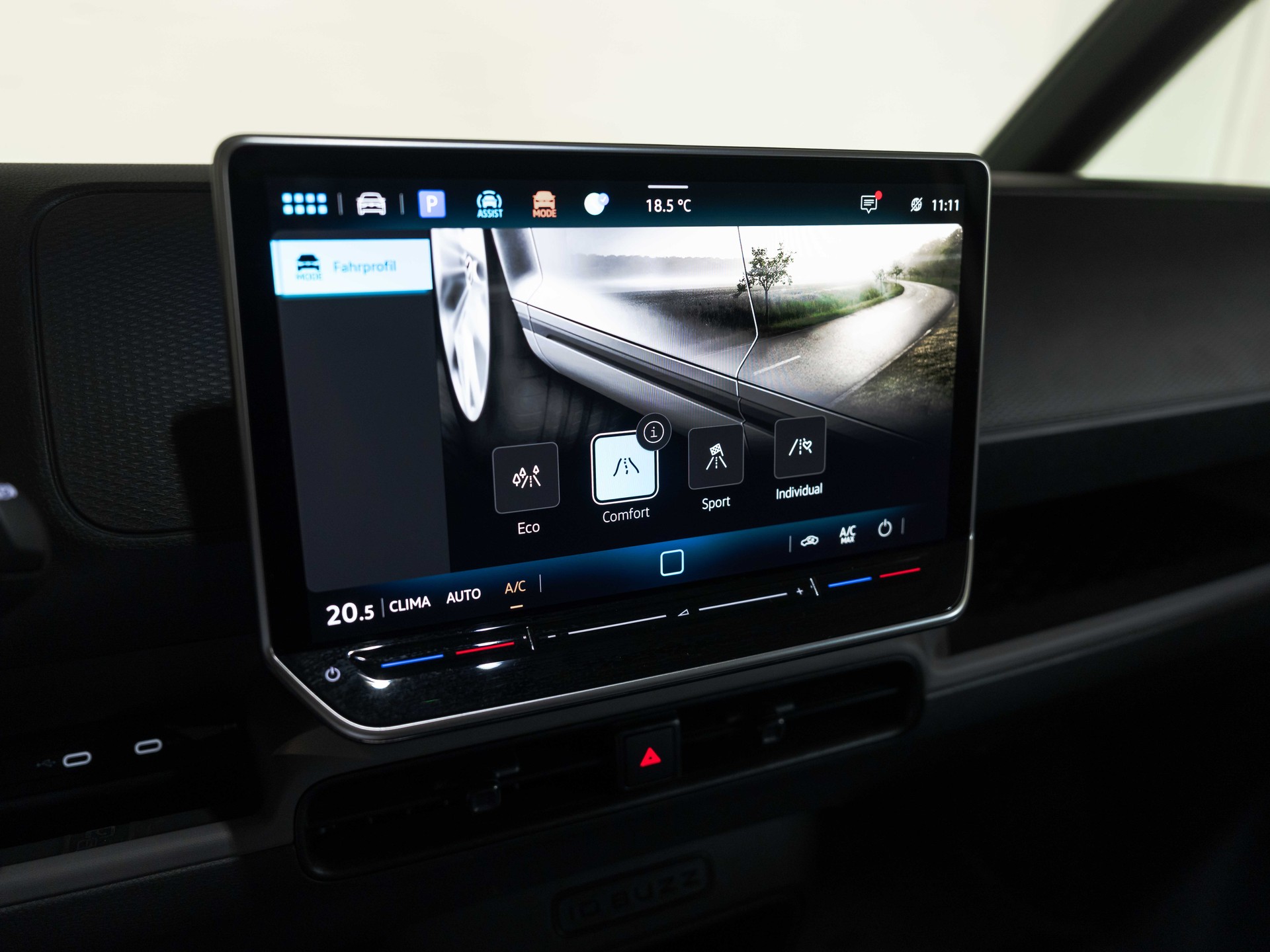 VW ID. Buzz Cargo Pro NEUSTES MODELL 5 Jahre oder 150'000km Werksgarantie-image-51