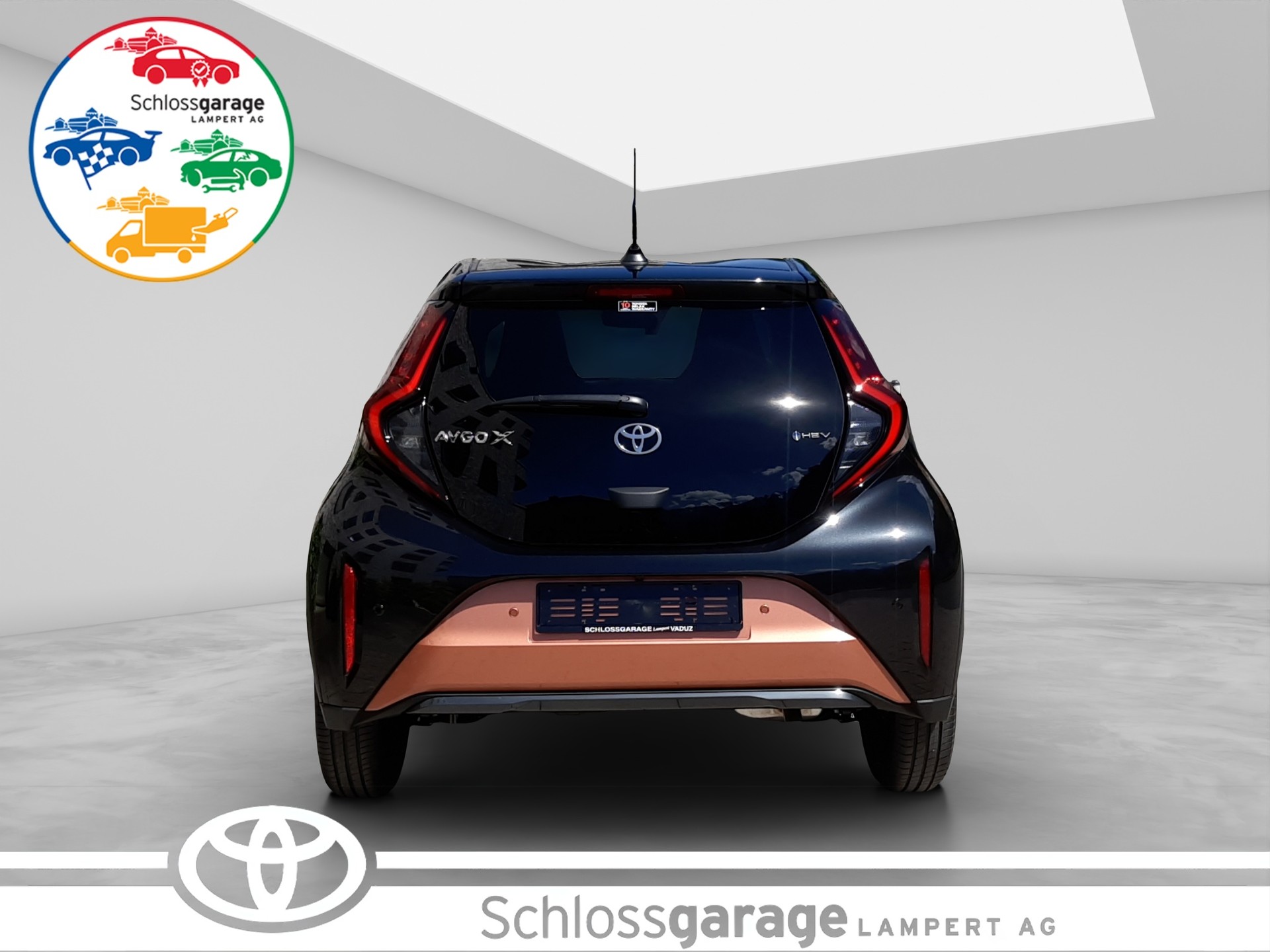 TOYOTA Aygo X 1.5 VVT-i HSD Style-image-4