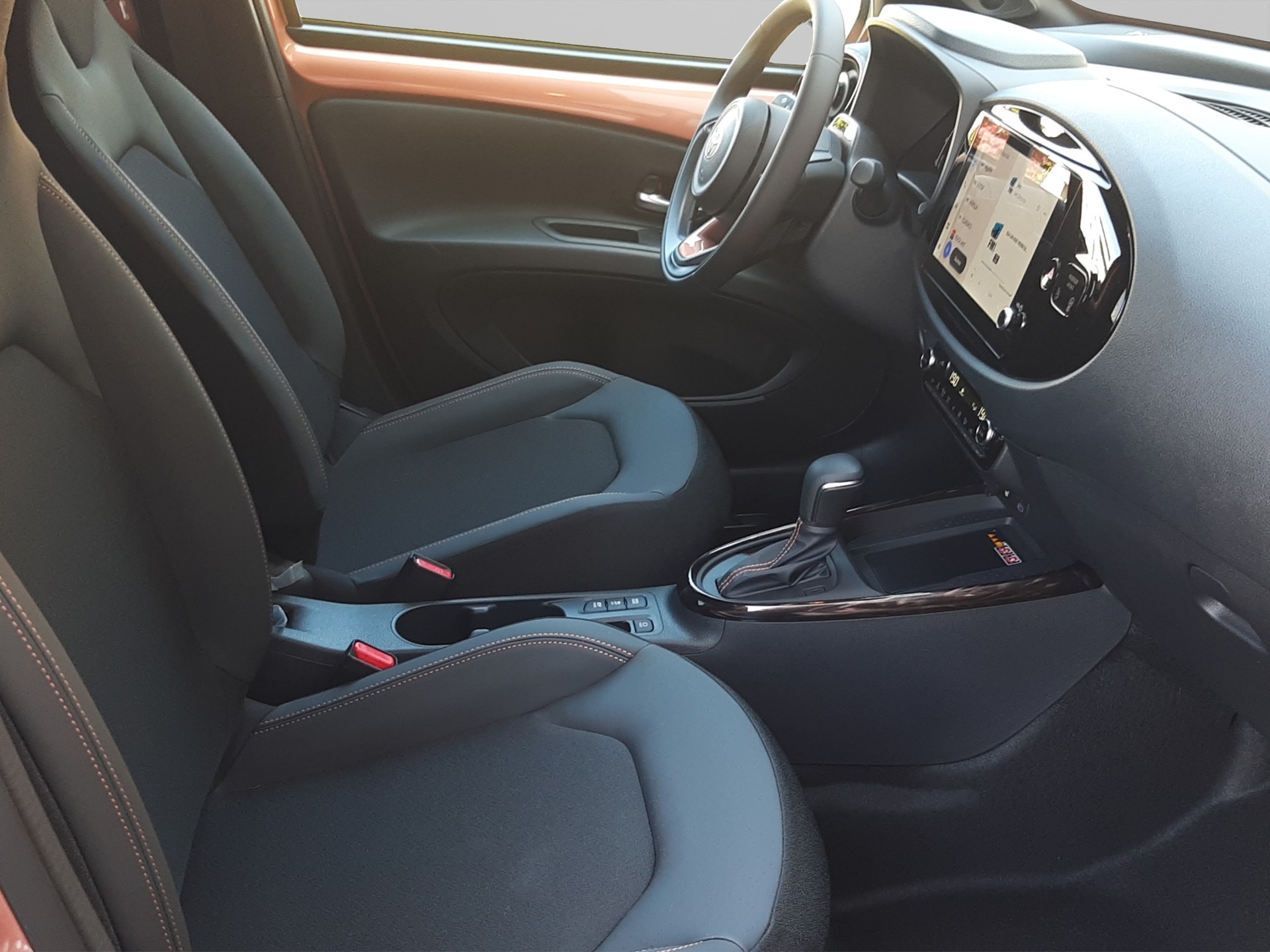 TOYOTA Aygo X 1.5 VVT-i HSD Style-image-15