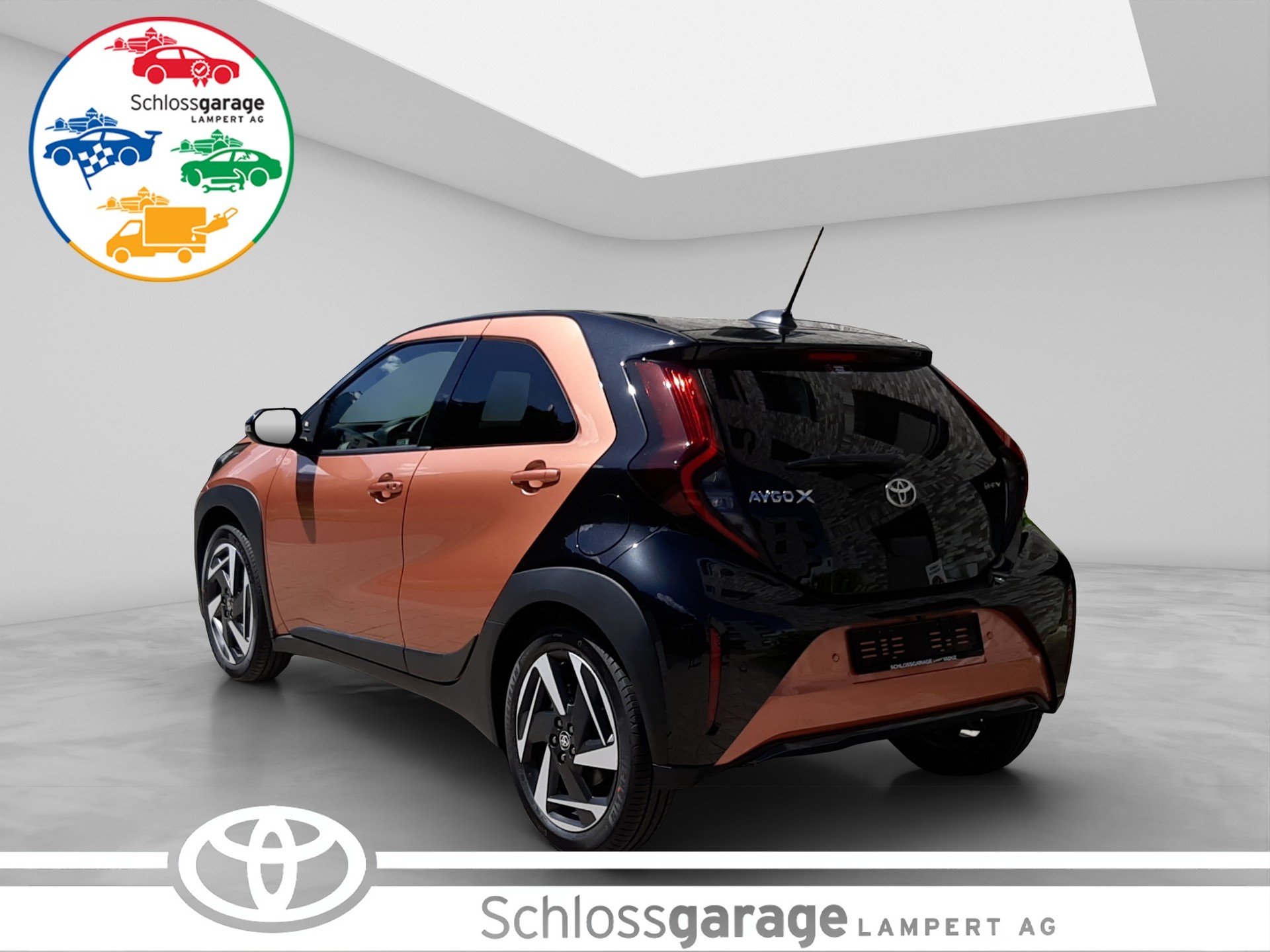 TOYOTA Aygo X 1.5 VVT-i HSD Style-showroom-element-3