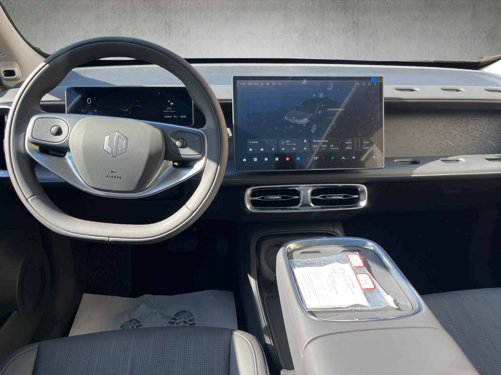 LEAPMOTOR B10 67kWh Design-image-5