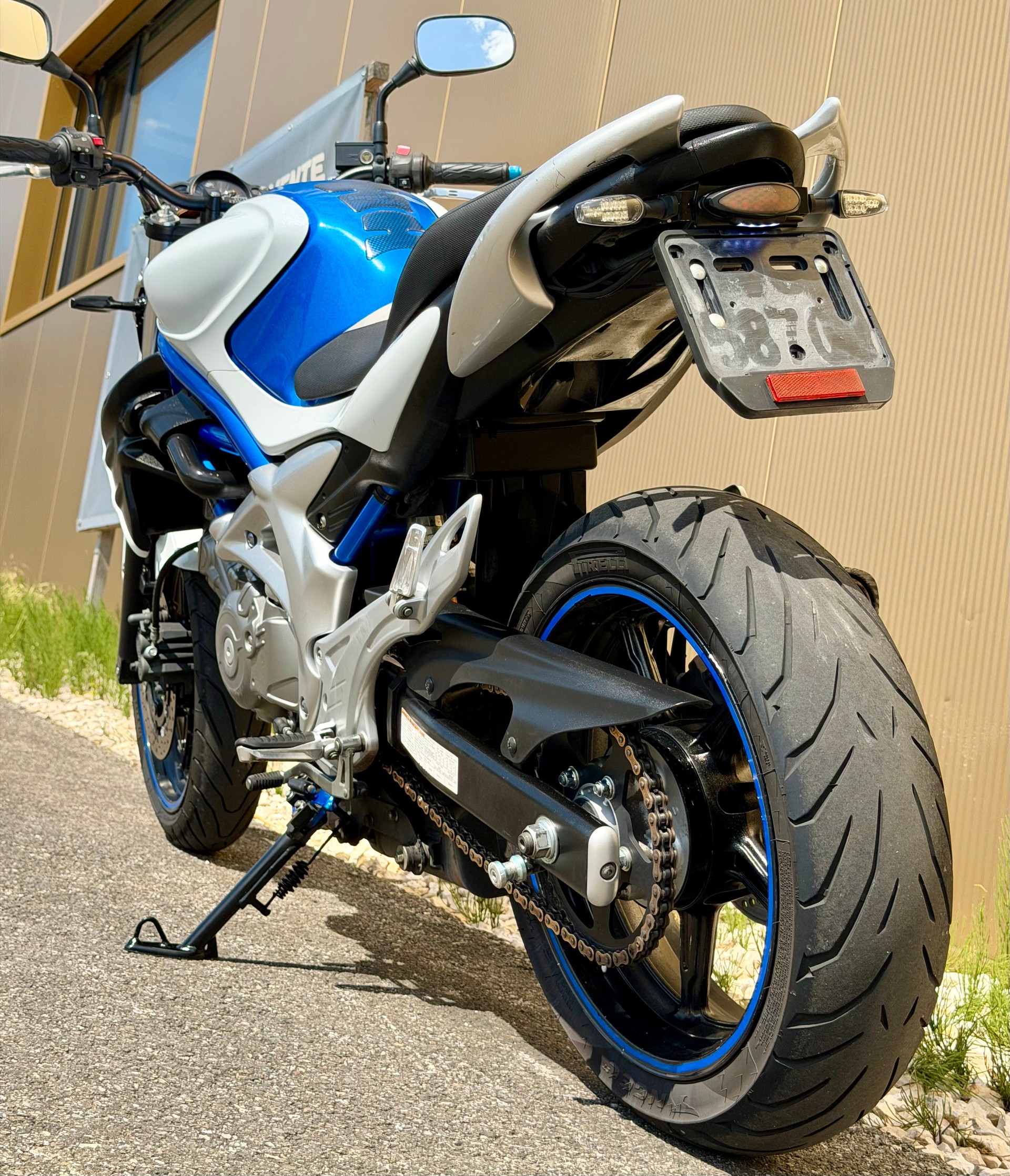 SUZUKI SFV 650 Gladius-image-12
