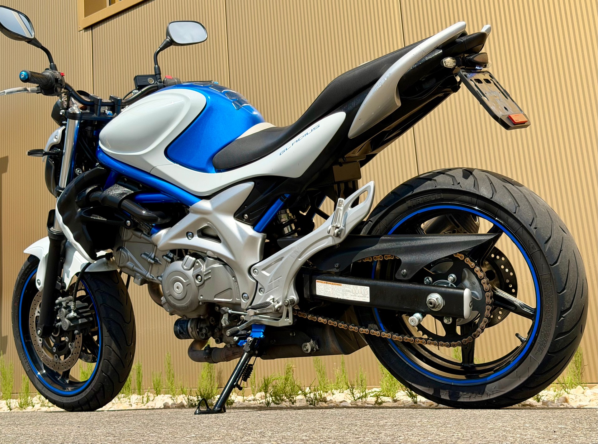 SUZUKI SFV 650 Gladius-image-11