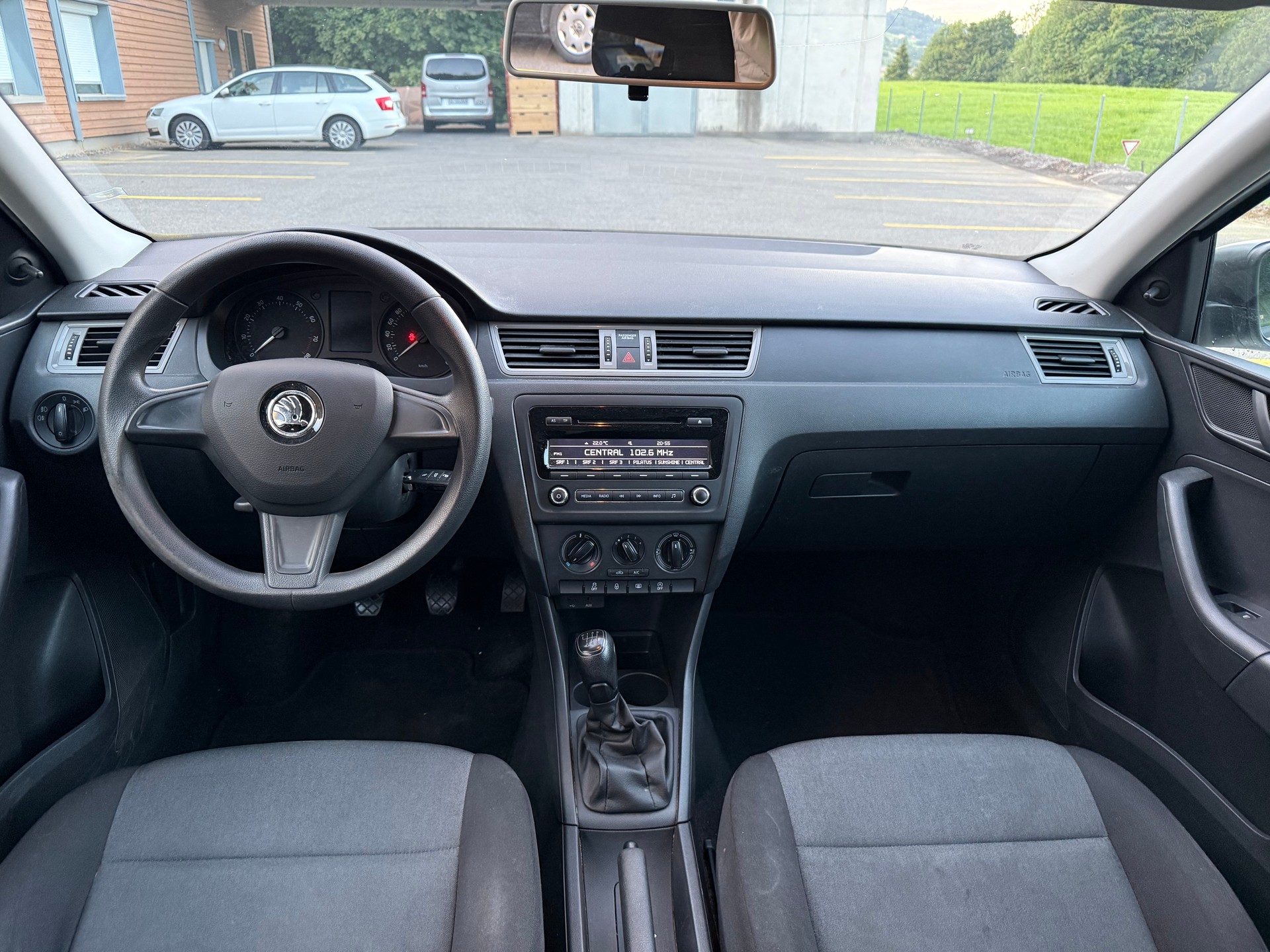 SKODA Rapid Spaceback 1.2 TSI Ambition-image-5