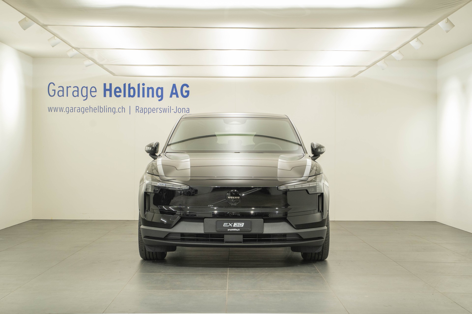 VOLVO EX30 E60 Twin Ultra Performance Sw. Black Ed. AWD-showroom-element-1