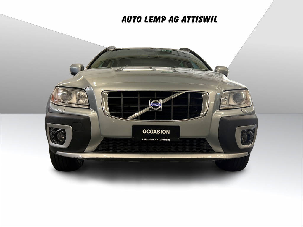 VOLVO XC70 2.4 D5 Momentum AWD-showroom-element-1
