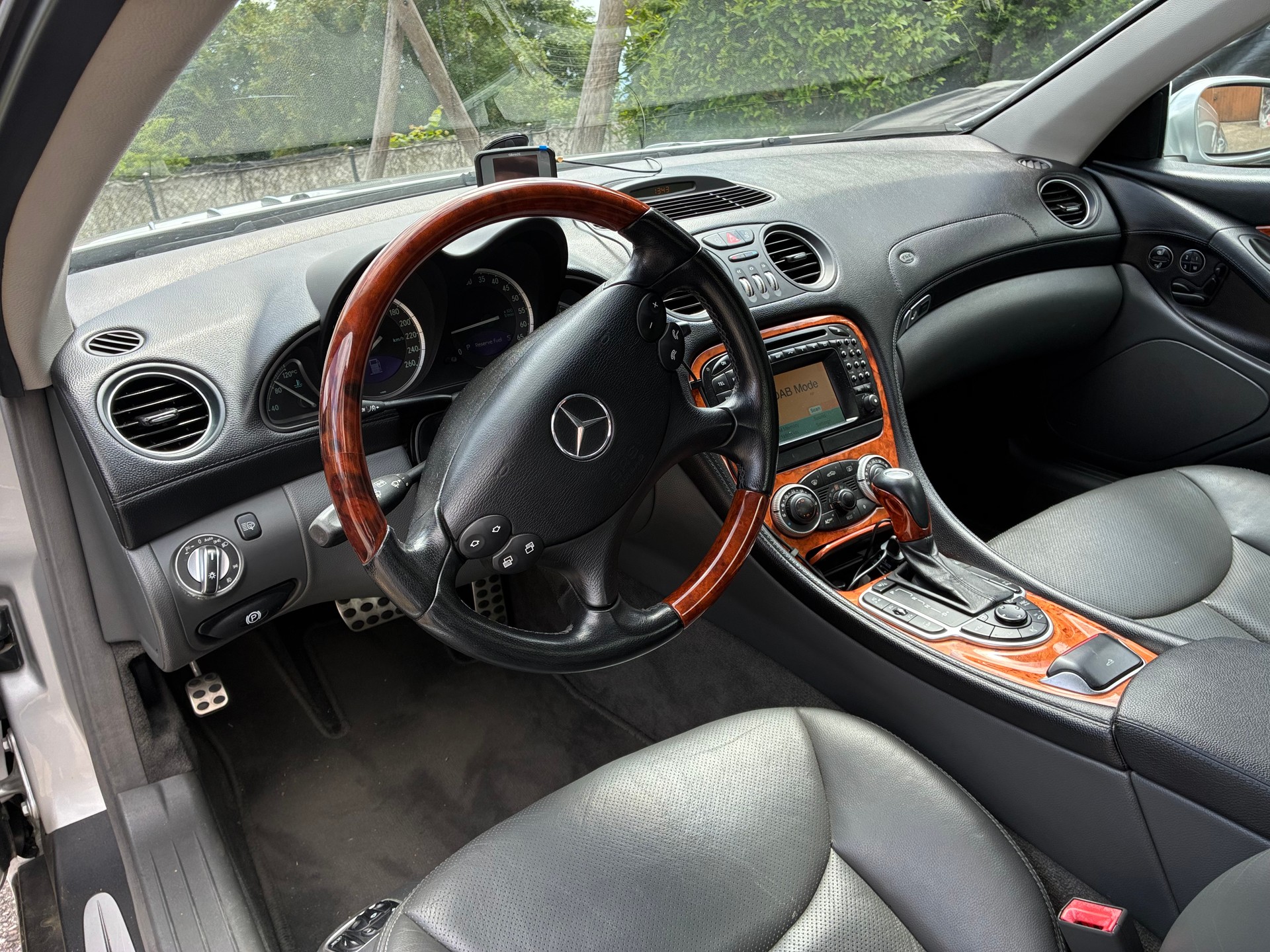 MERCEDES-BENZ SL 500