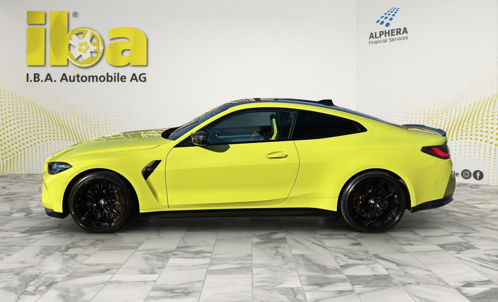 BMW M4 Coupé Competition (CH) INDIVIDUAL M Race Track Paket Carbon-showroom-element-1