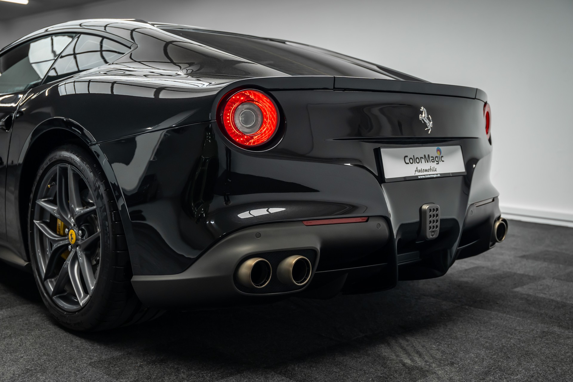 FERRARI * F12 * FULL CARBON INNEN * FRISCH AB FERRARI SERVICE * LEASING AB 1333.- *-image-4