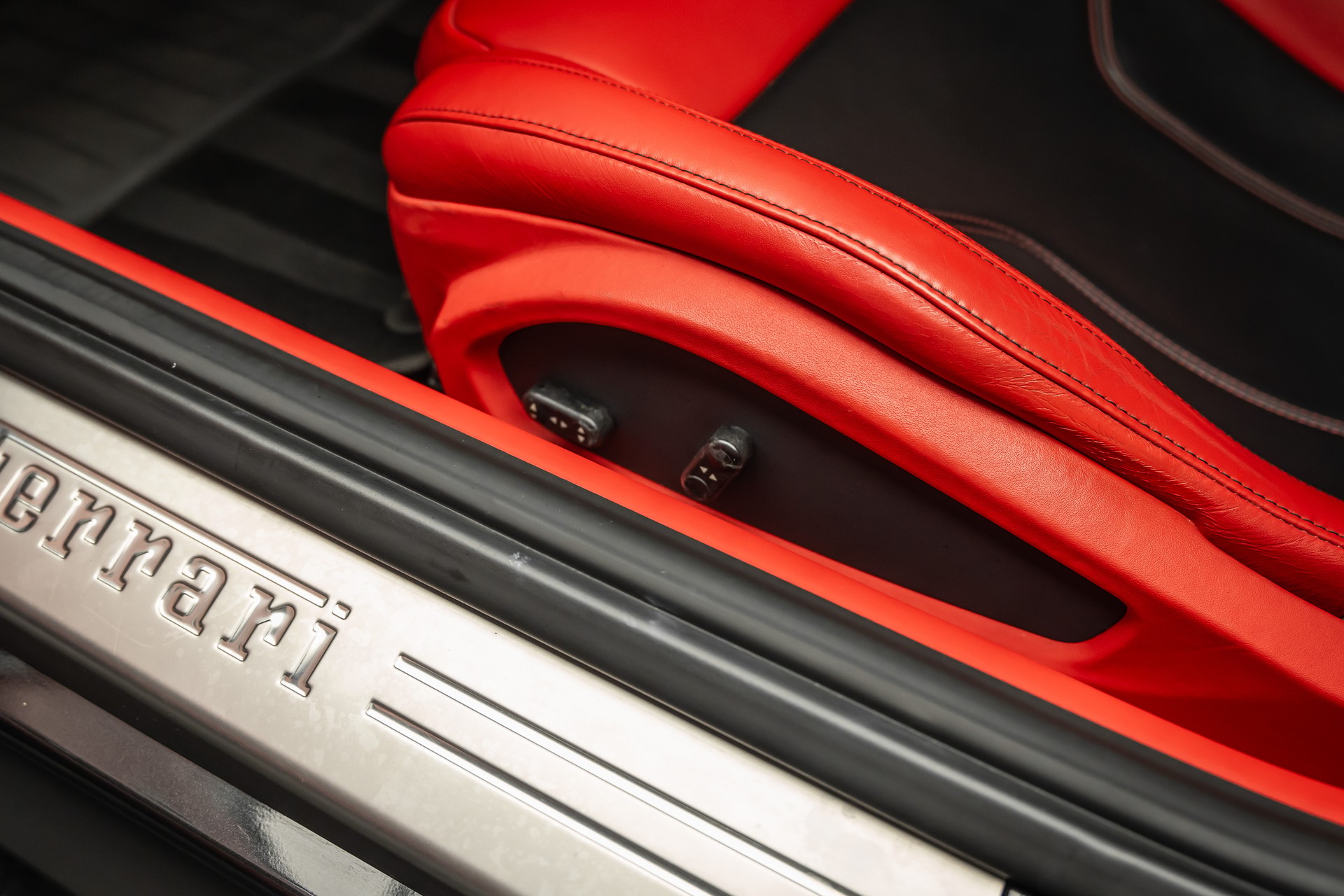 FERRARI * F12 * FULL CARBON INNEN * FRISCH AB FERRARI SERVICE * LEASING AB 1333.- *-image-16