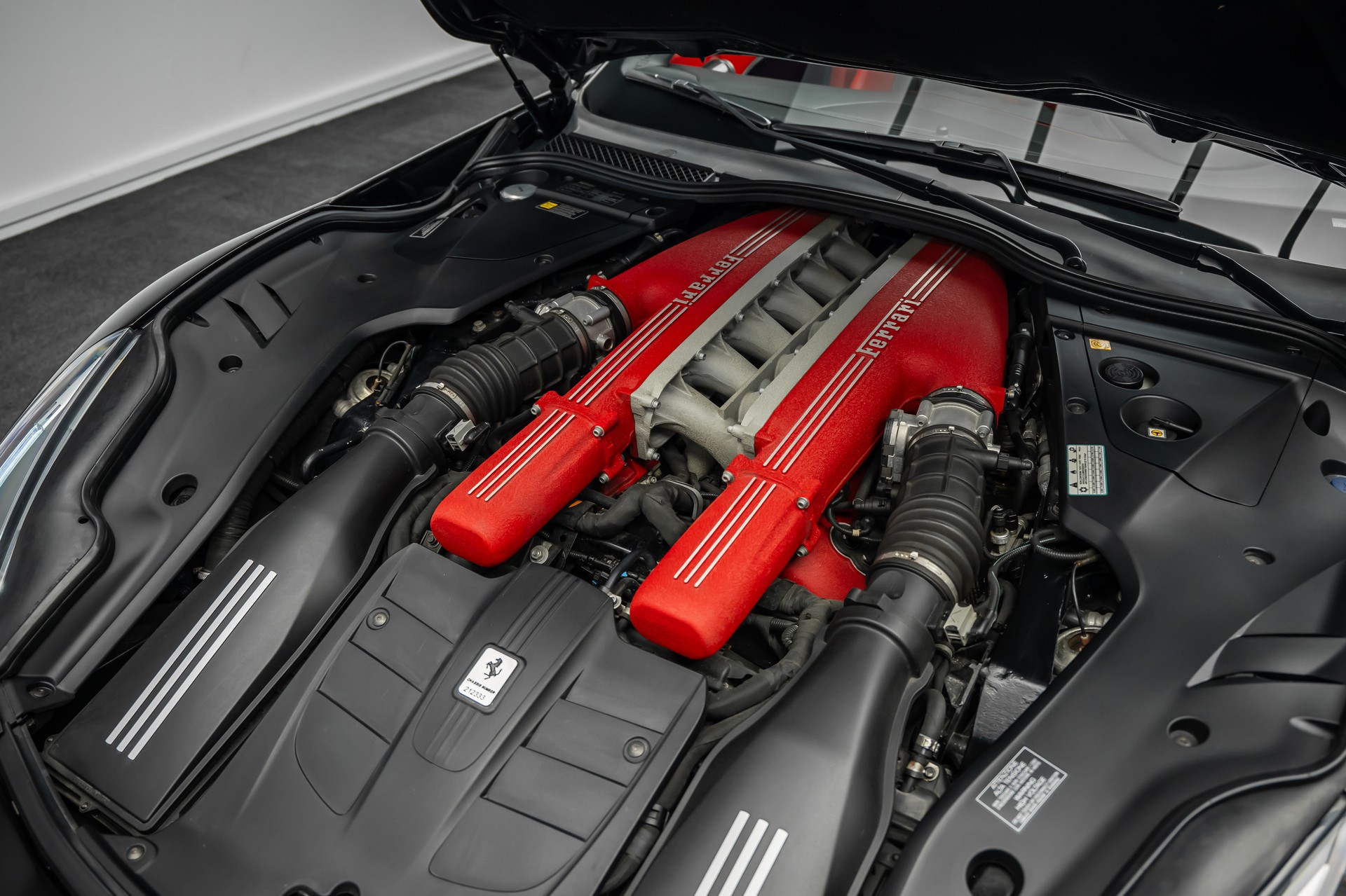 FERRARI * F12 * FULL CARBON INNEN * FRISCH AB FERRARI SERVICE * LEASING AB 1333.- *-image-19