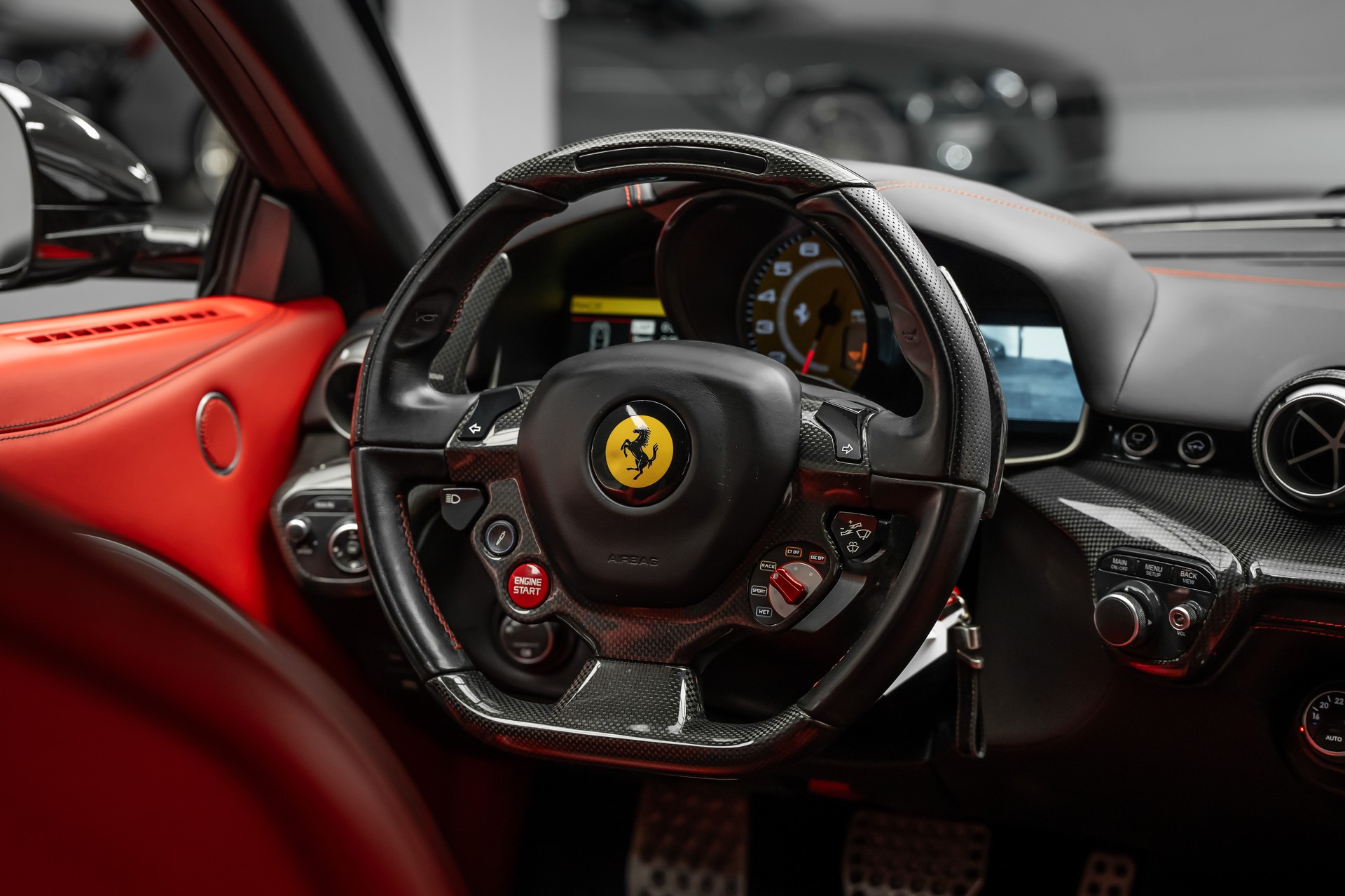 FERRARI * F12 * FULL CARBON INNEN * FRISCH AB FERRARI SERVICE * LEASING AB 1333.- *-image-32