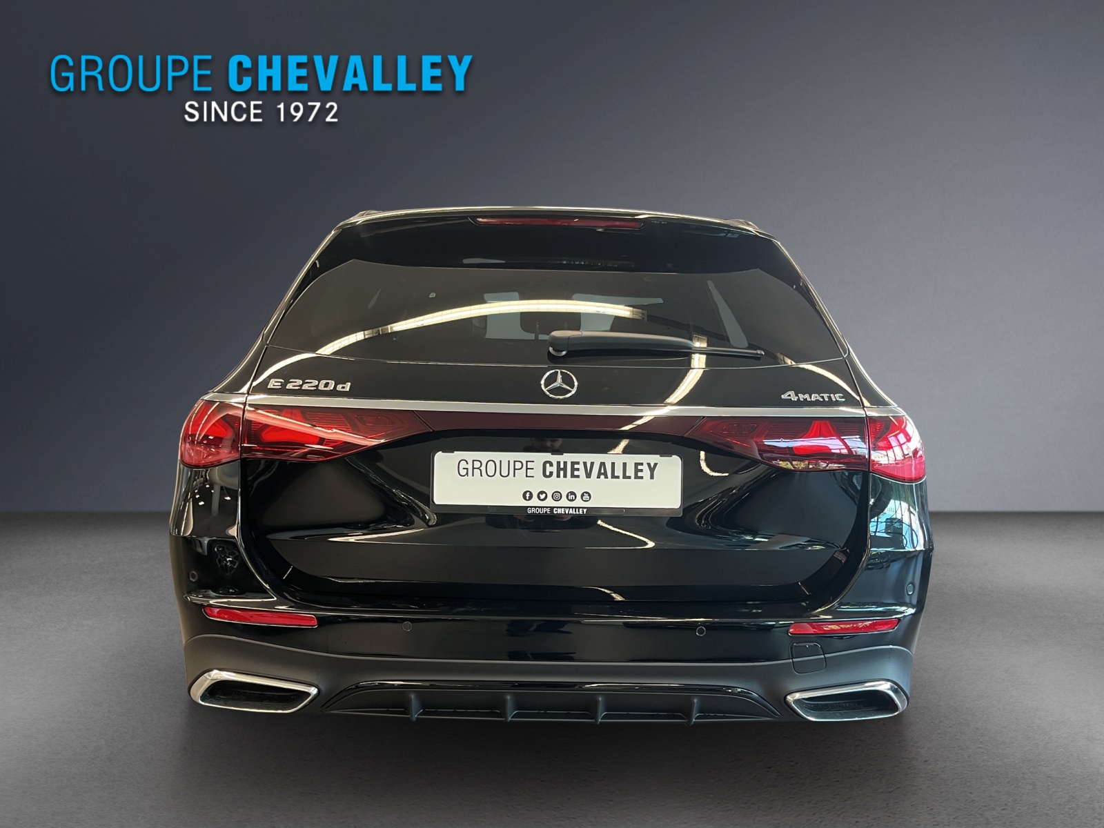 MERCEDES-BENZ E 220d break 4MATIC-showroom-element-3