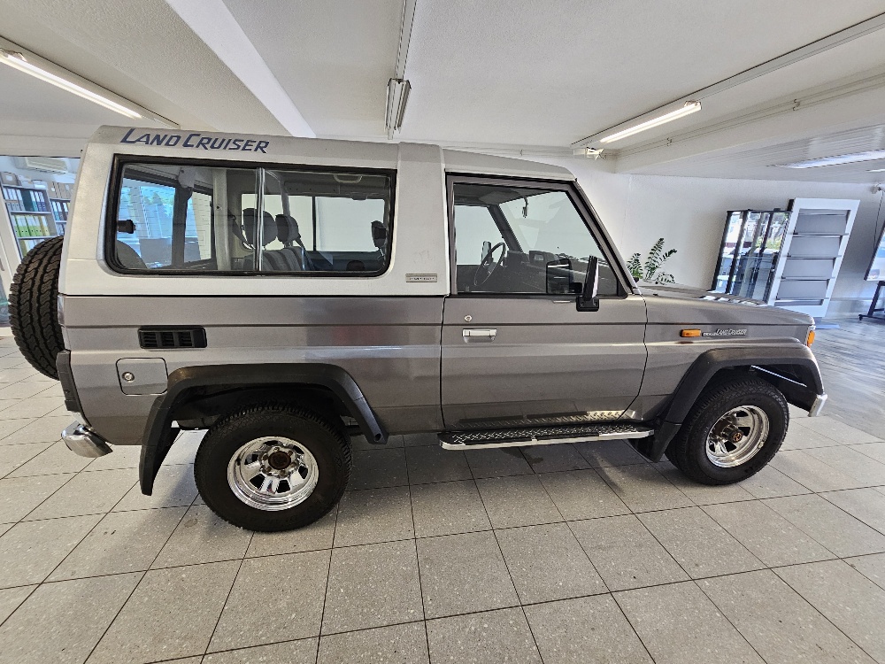 TOYOTA LJ 73 FRP-Top TD, KLIMA-showroom-element-3