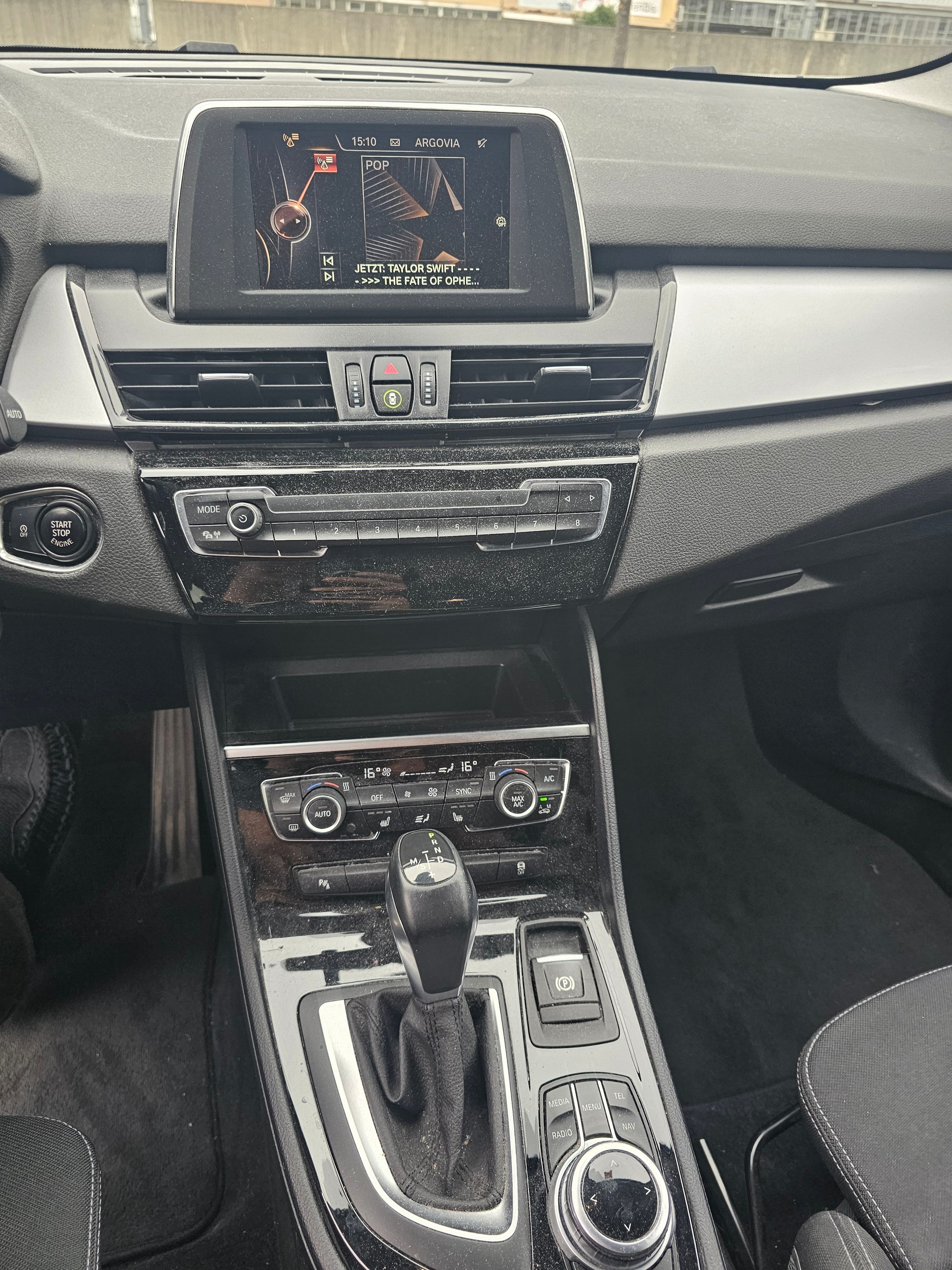BMW 216d Gran Tourer Luxury Line Steptronic-image-7