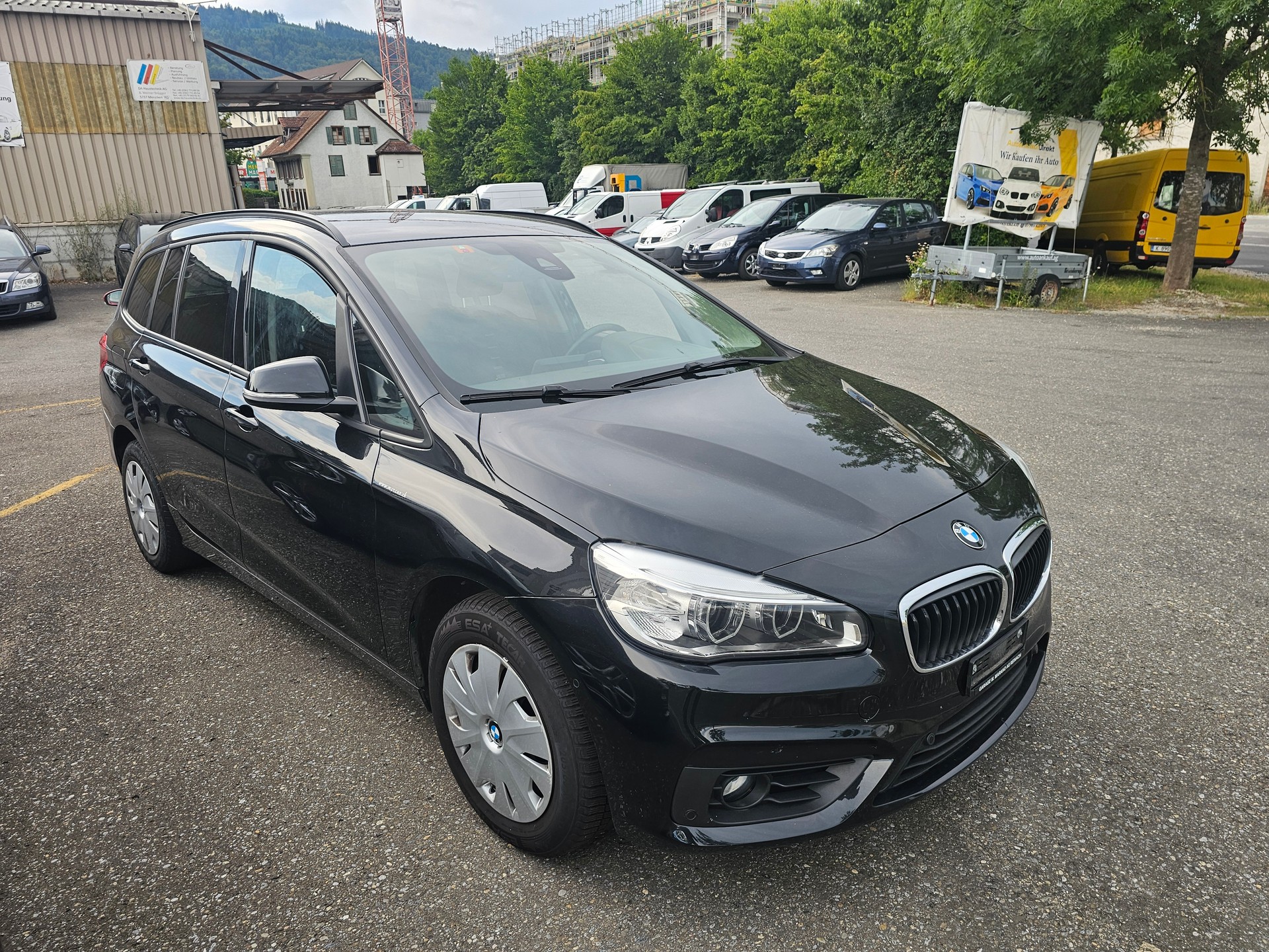 BMW 216d Gran Tourer Luxury Line Steptronic-image-2