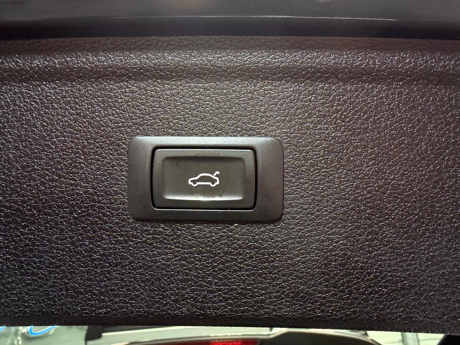 AUDI Q5 45 TFSI sport quattro S-tronic-image-26