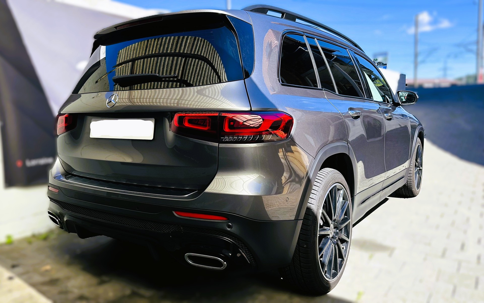 MERCEDES-BENZ GLB 220 d 4Matic AMG Line 8G-Tronic-image-9
