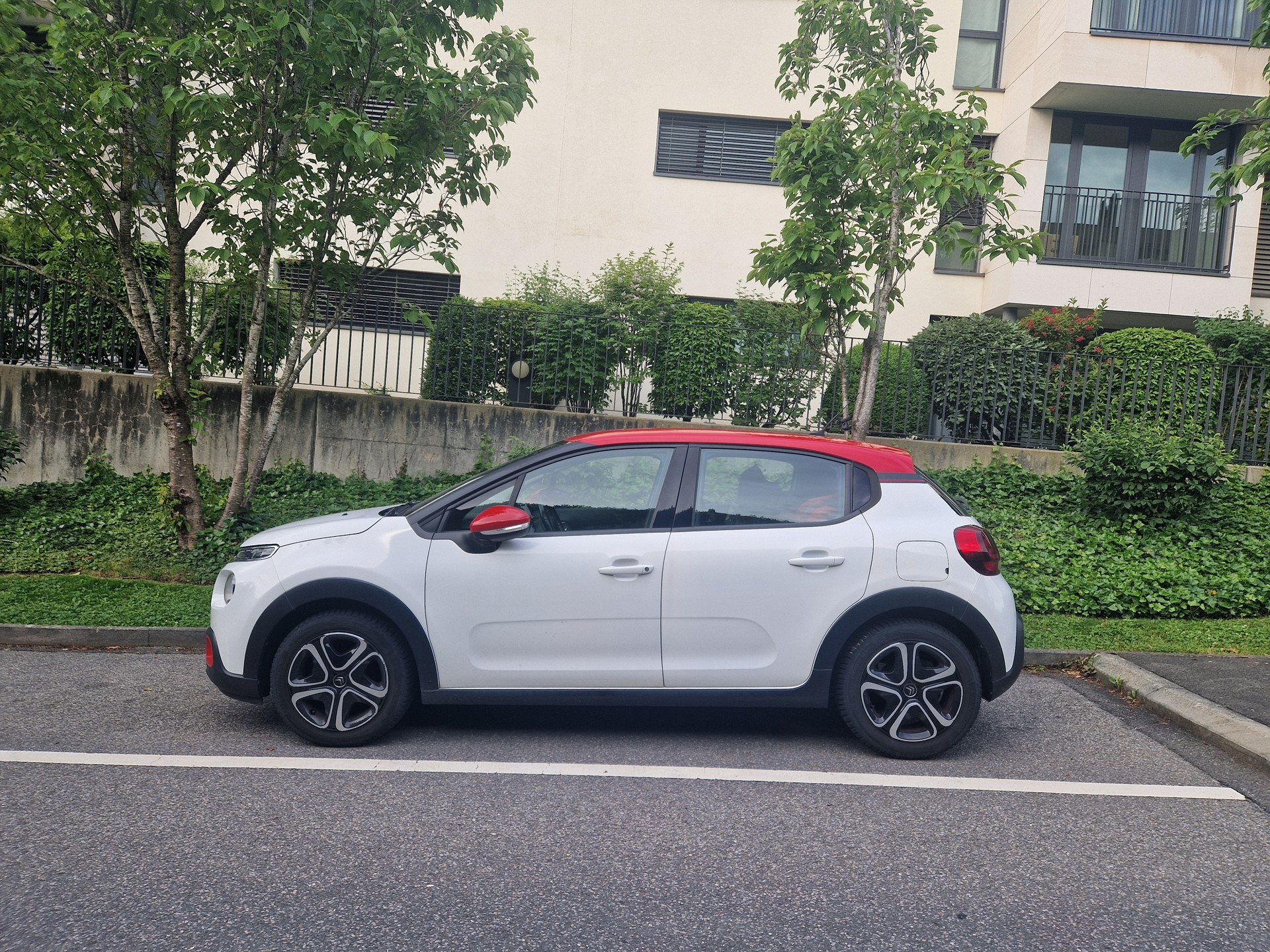 CITROEN 1.2 PureTech Feel-image-4