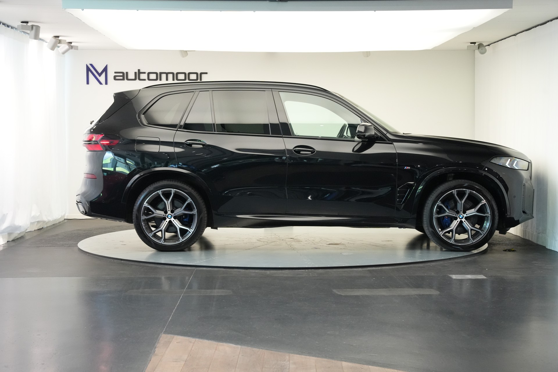 BMW X5 xDrive 48V 40d M Sport Pro Steptronic *M Sportsitze* *Panorama* *AHK*-showroom-element-3