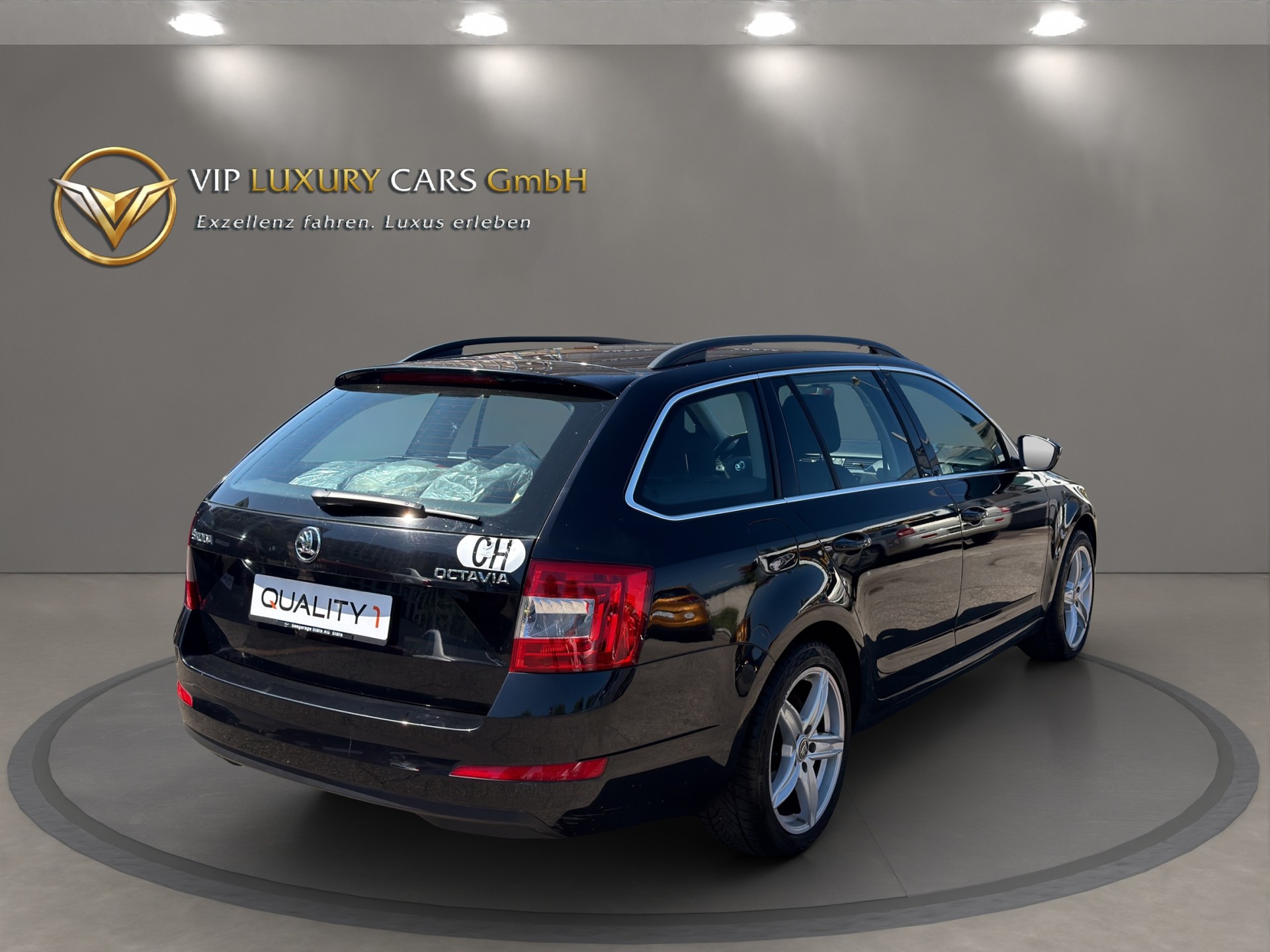 SKODA Octavia Combi 1.6 TDI Swiss Joy-image-5