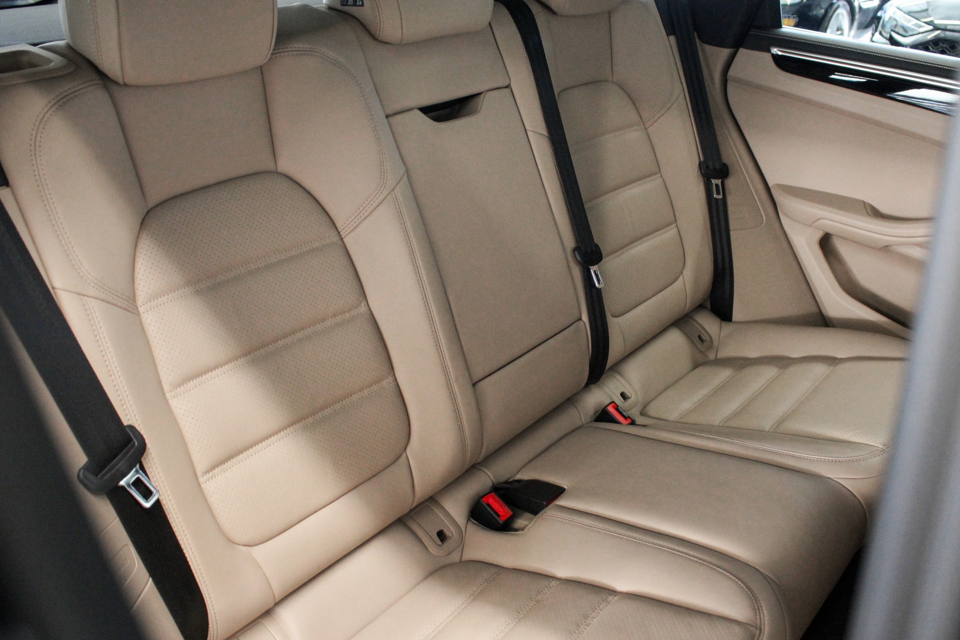PORSCHE Macan GTS PDK-image-19