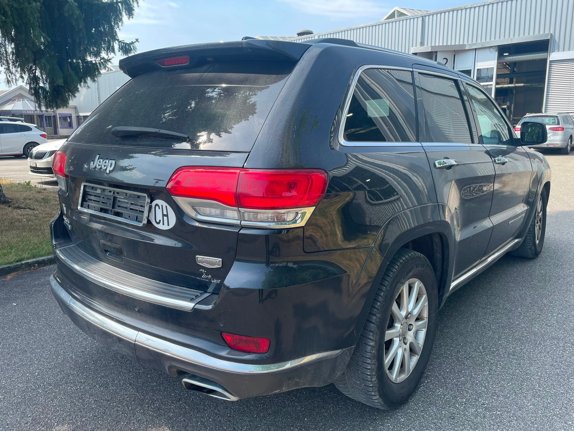 JEEP Grand Cherokee 3.0 CRD Summit Automatic-image-3
