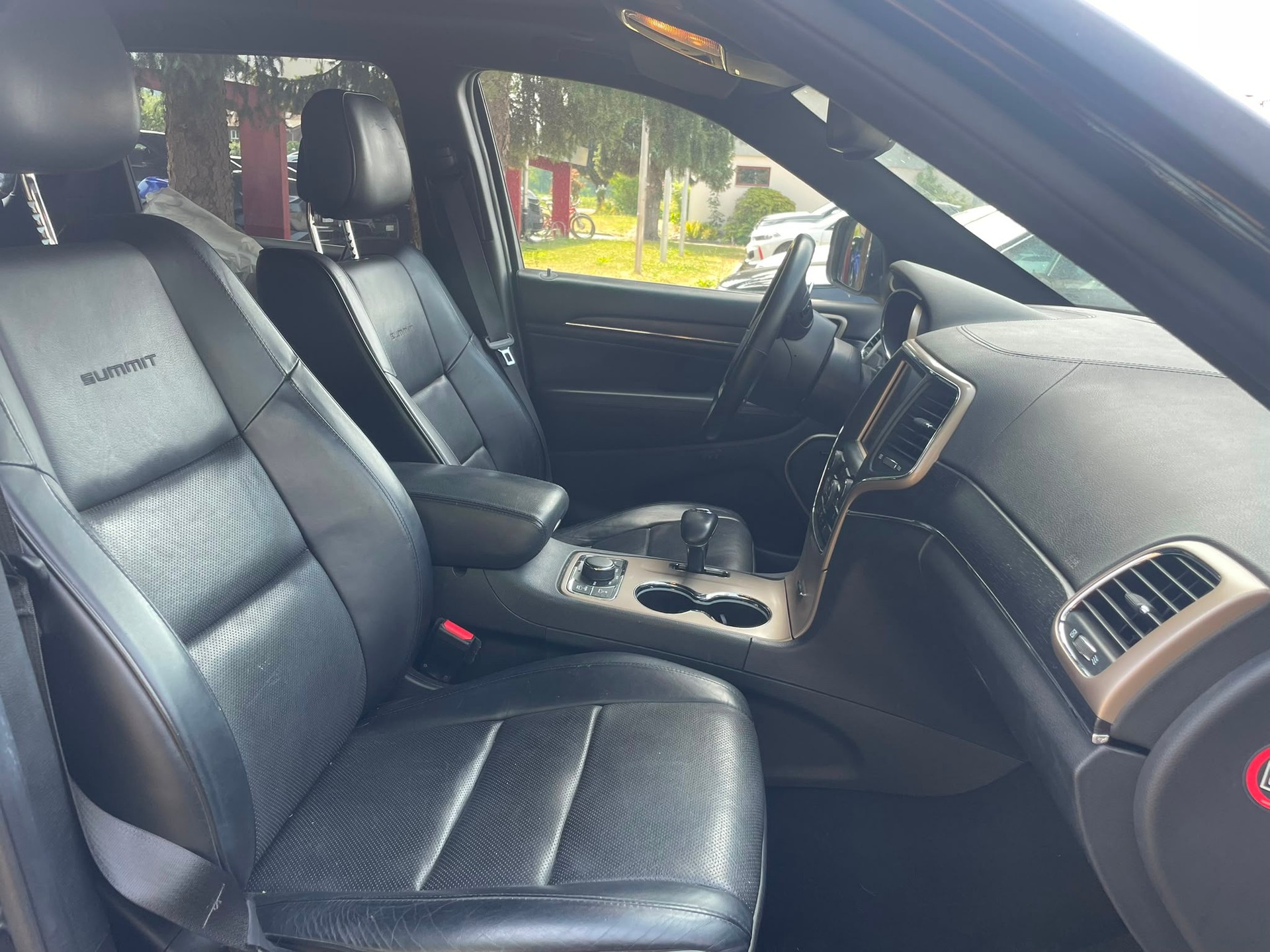 JEEP Grand Cherokee 3.0 CRD Summit Automatic-image-10