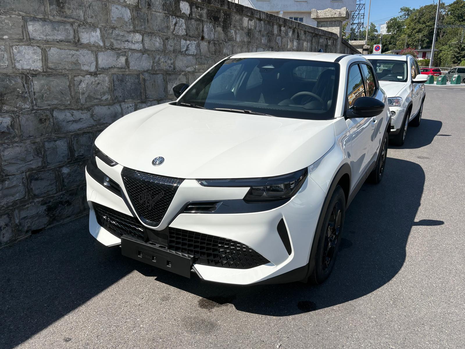 ALFA ROMEO Junior 1.2 48V Hybrid Junior-showroom-element-1