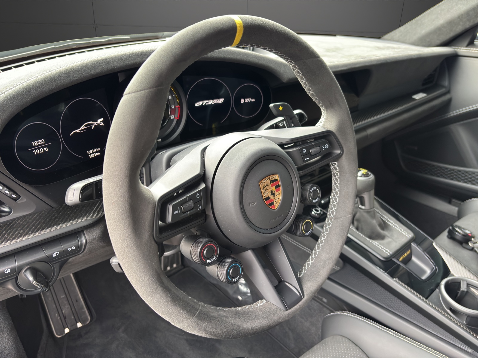 PORSCHE 911 GT3 RS-showroom-element-3