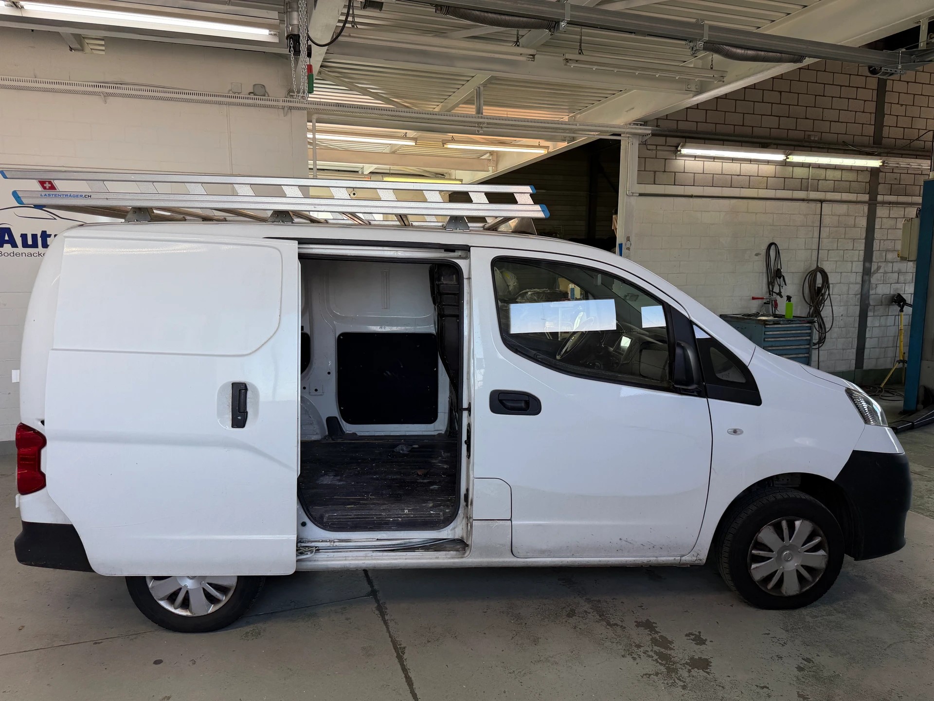 NISSAN NV200 1.5 dCi 90 Comfort Euro 6 | Zahnriemen ers. | Klima | Navi | RF-Kamera-image-10