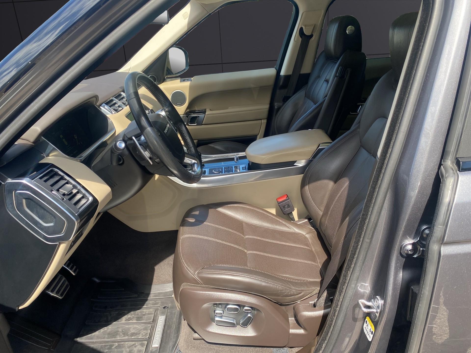 LAND ROVER Range Rover Sport 3.0 SDV6 Autobiography Automatic-image-9