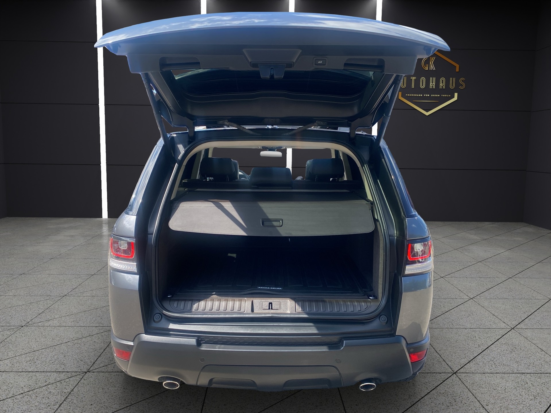 LAND ROVER Range Rover Sport 3.0 SDV6 Autobiography Automatic-image-4
