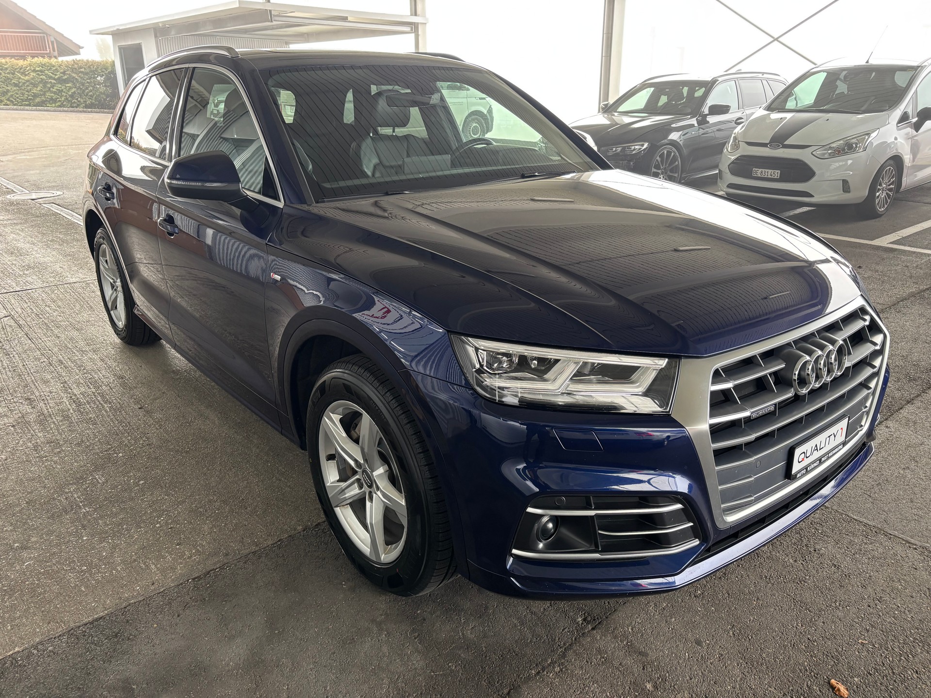 AUDI Q5 2.0 TFSI sport quattro S-tronic-showroom-element-1