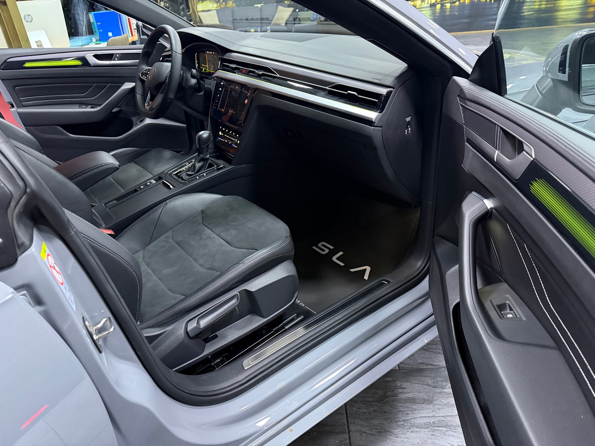 VW Arteon 2.0 TDI R-Line 4Motion DSG / Sitz Masagge / Leasing ab 299.- Monate-image-12
