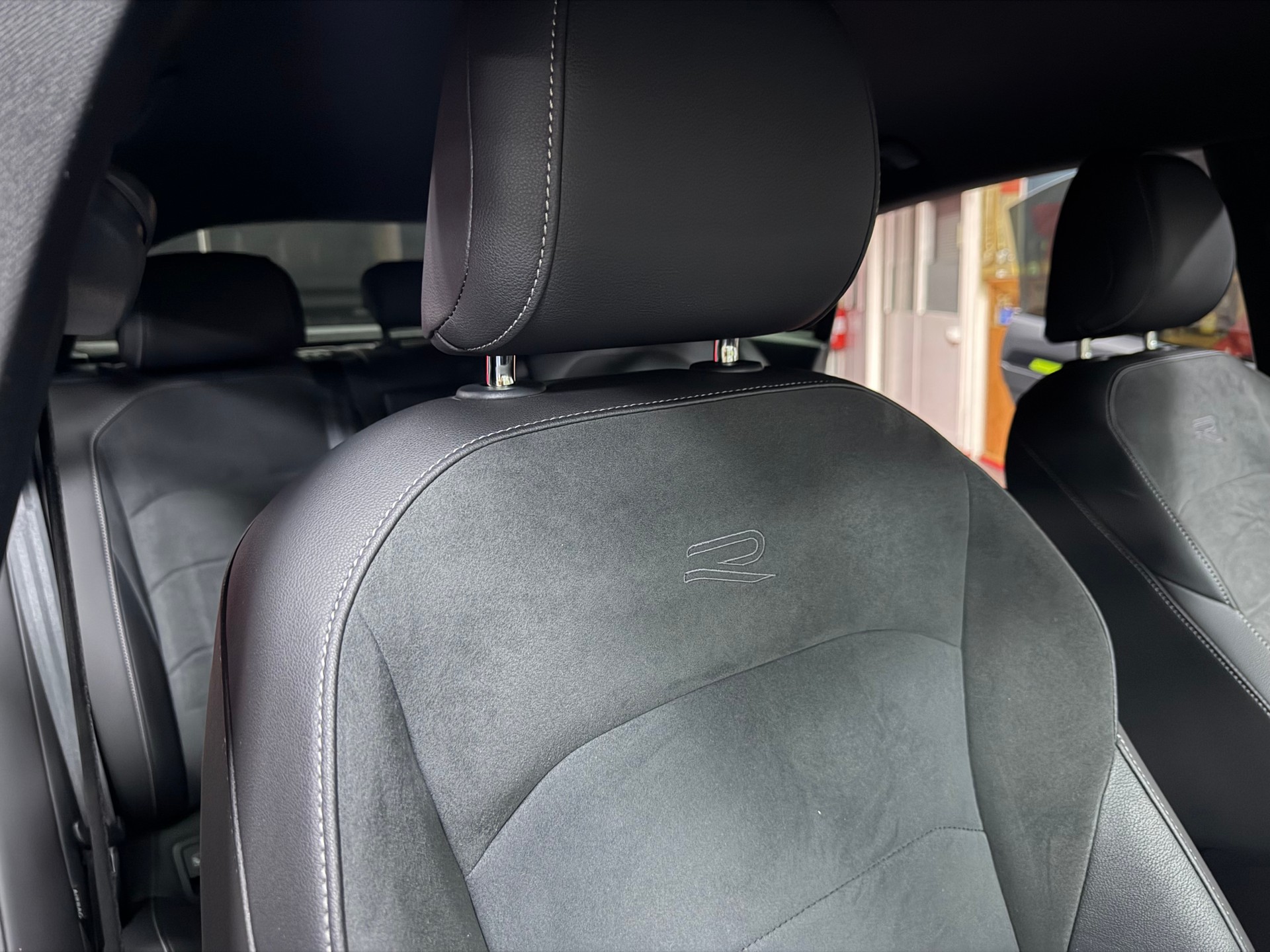 VW Arteon 2.0 TDI R-Line 4Motion DSG / Sitz Masagge / Leasing ab 299.- Monate-image-17