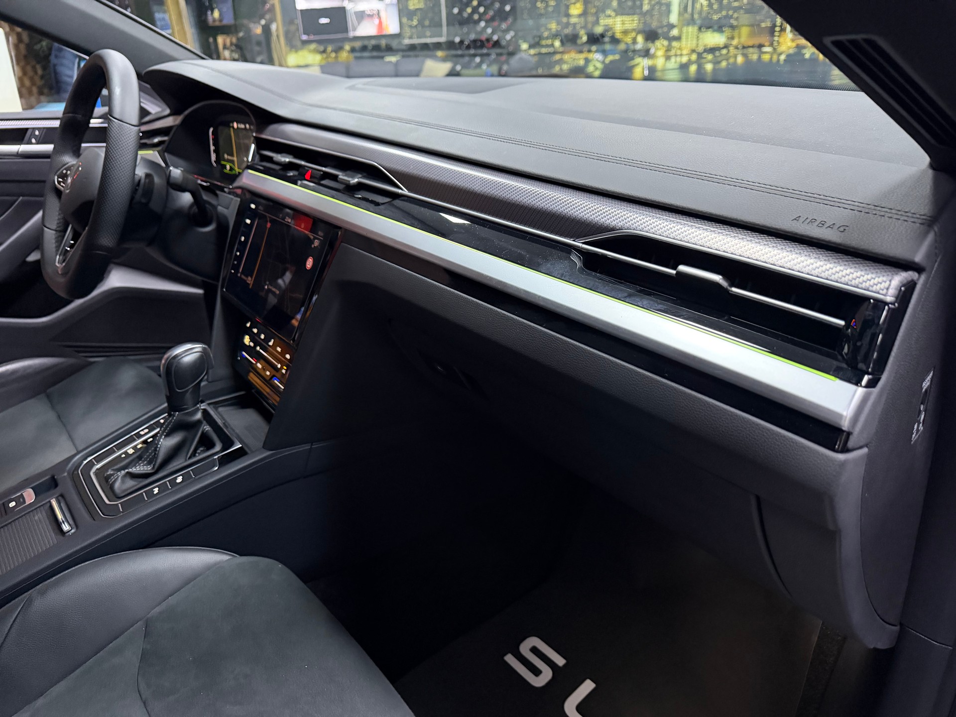 VW Arteon 2.0 TDI R-Line 4Motion DSG / Sitz Masagge / Leasing ab 299.- Monate-image-14