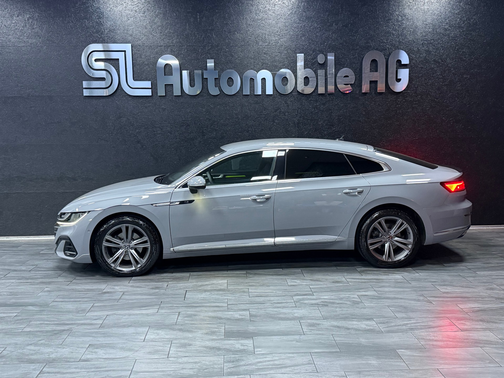 VW Arteon 2.0 TDI R-Line 4Motion DSG / Sitz Masagge / Leasing ab 299.- Monate-showroom-element-3