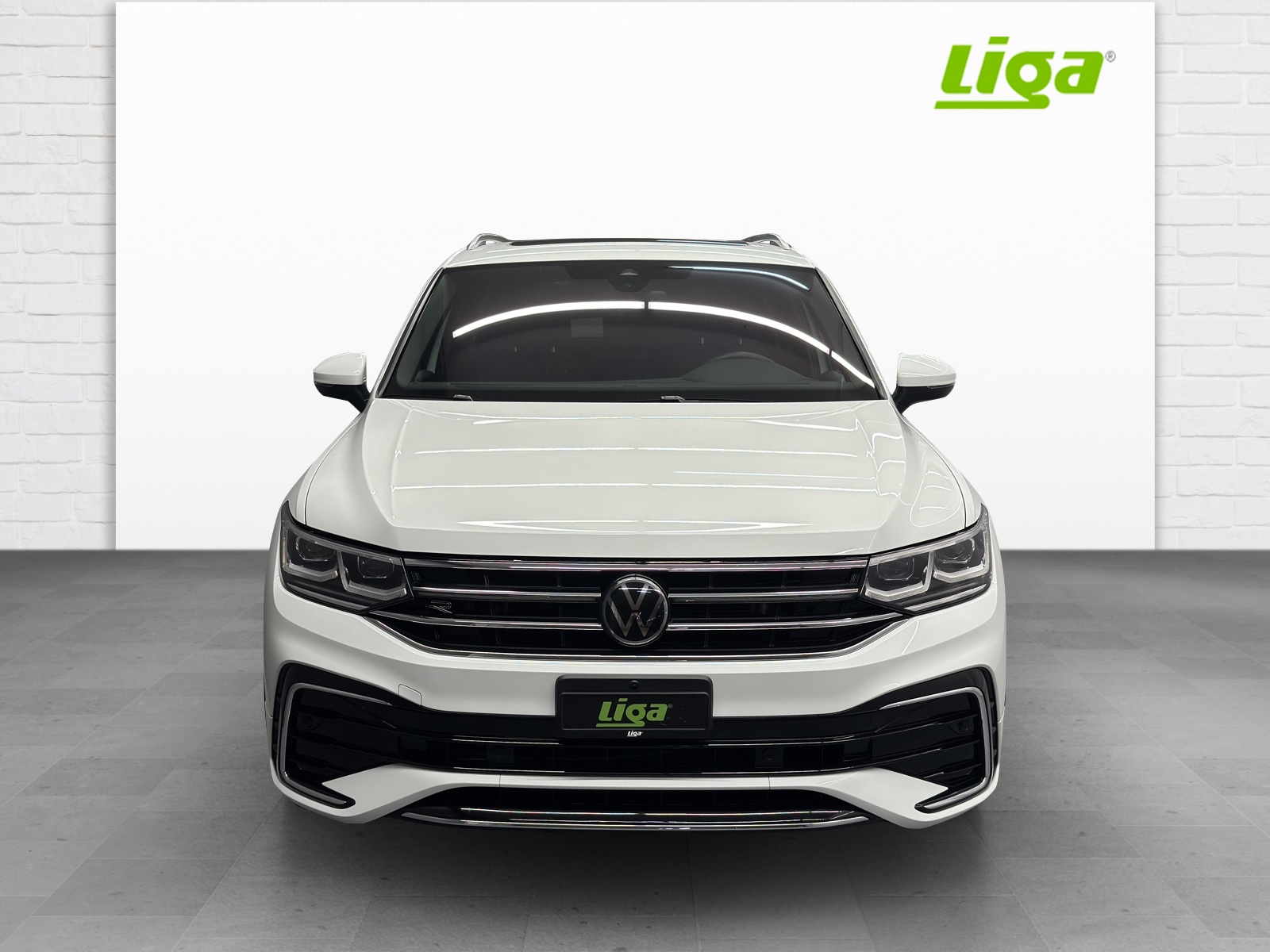 VW Tiguan Allspace 2.0 TSI R-Line DSG-showroom-element-1
