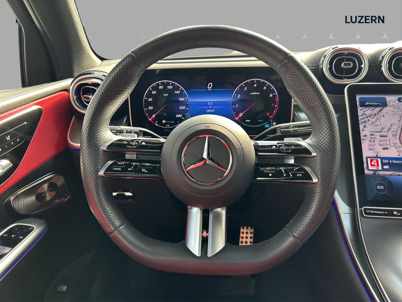 MERCEDES-BENZ GLC 200 4Matic 9G-Tronic-image-9
