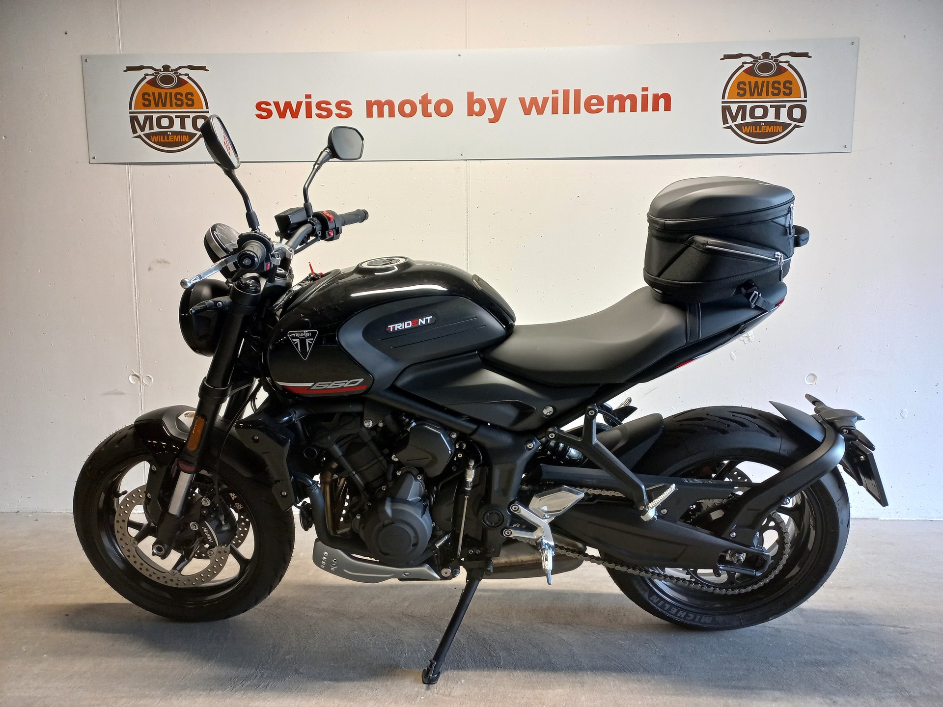 TRIUMPH Trident 660 kit WS