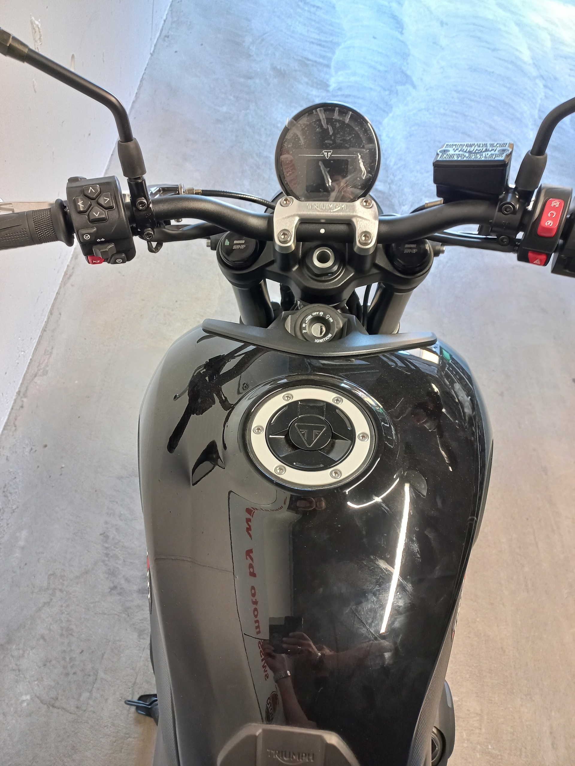 TRIUMPH Trident 660 kit WS-image-4