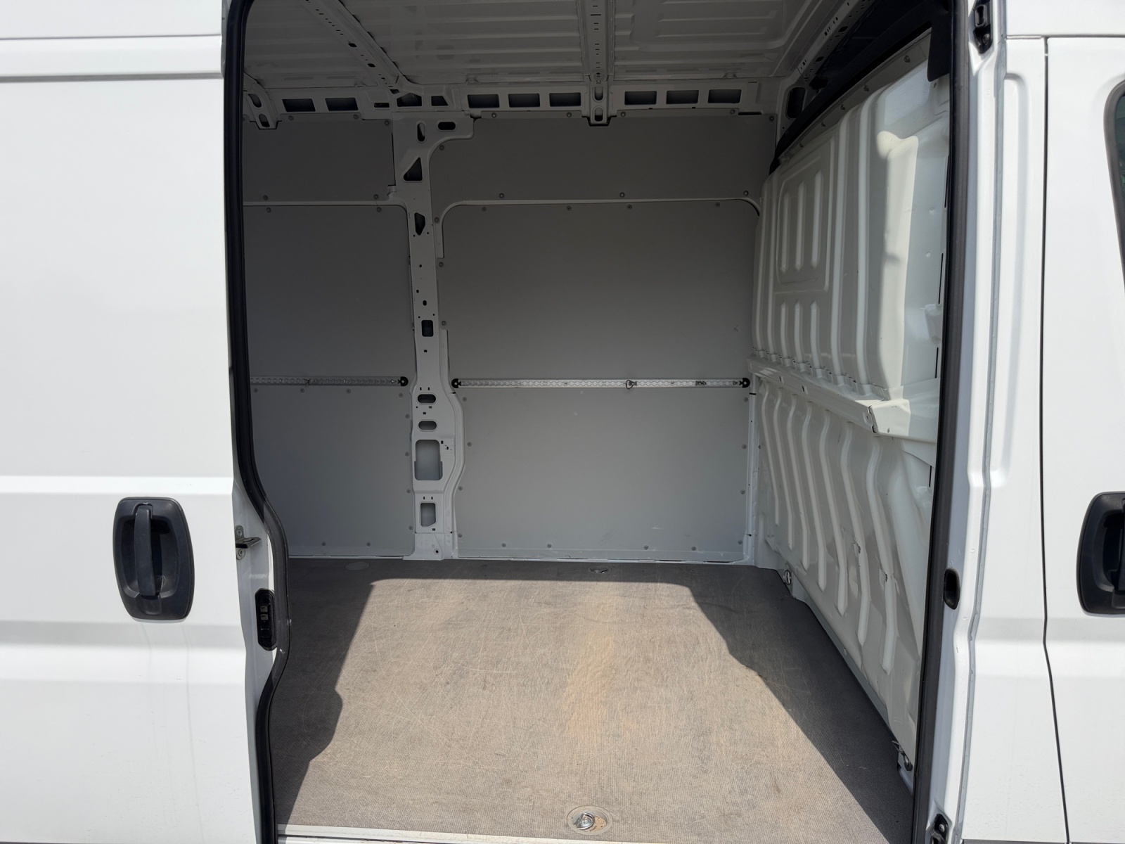 FIAT Ducato 35 L3H2 - 3 Jahre Gratis Service-image-14