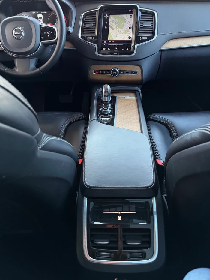 VOLVO XC90 T8 AWD Inscription Geartronic-image-13