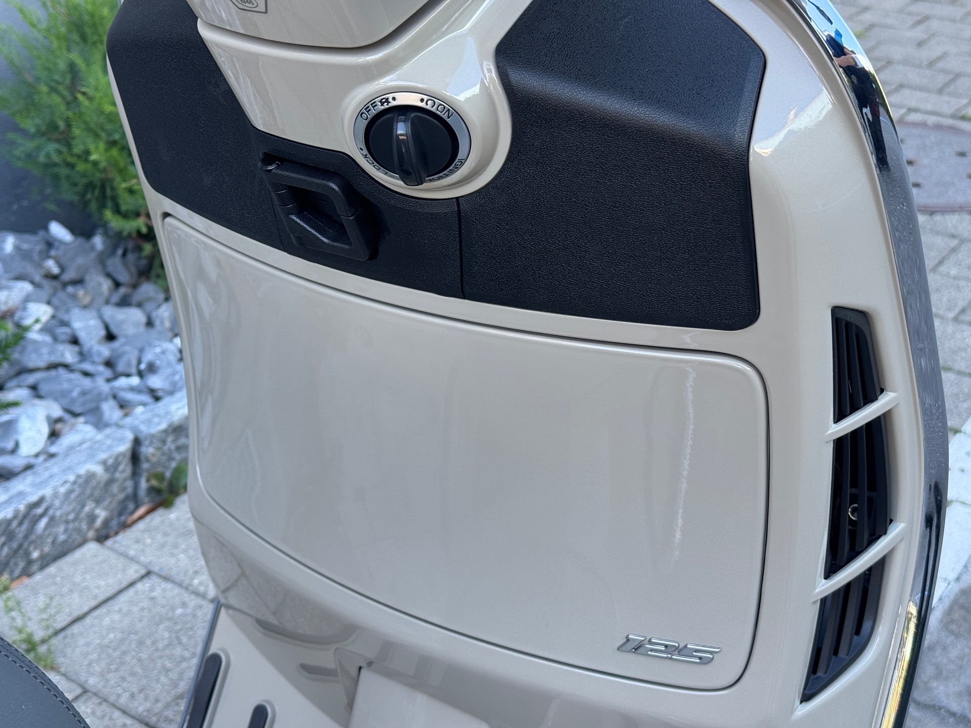 PIAGGIO Vespa GTS 125 RST Euro 5+-image-12