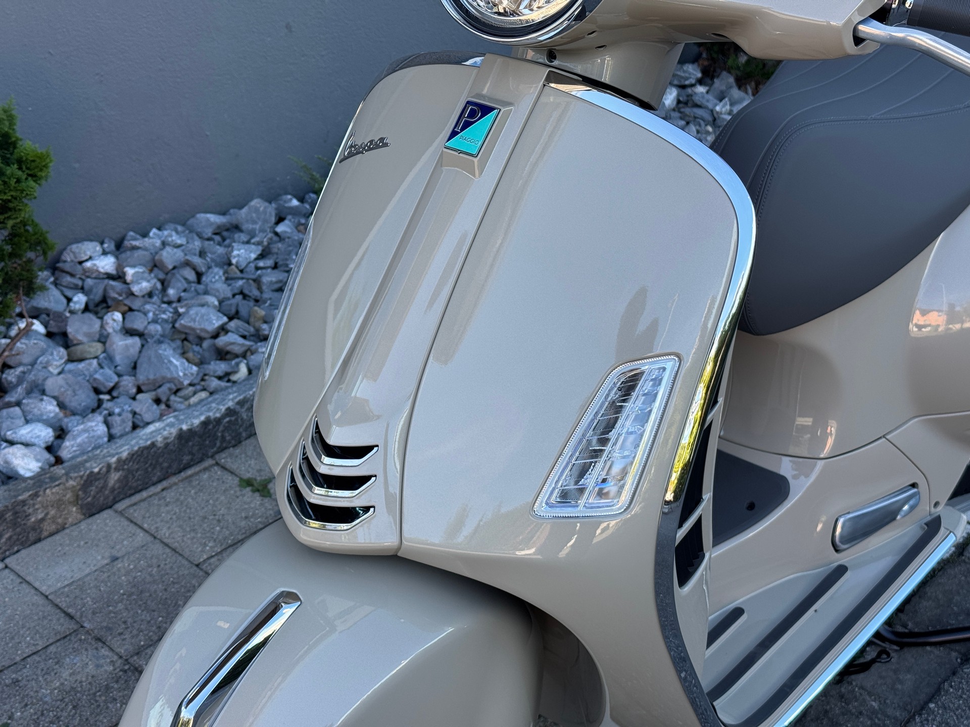 PIAGGIO Vespa GTS 125 RST Euro 5+-showroom-element-2
